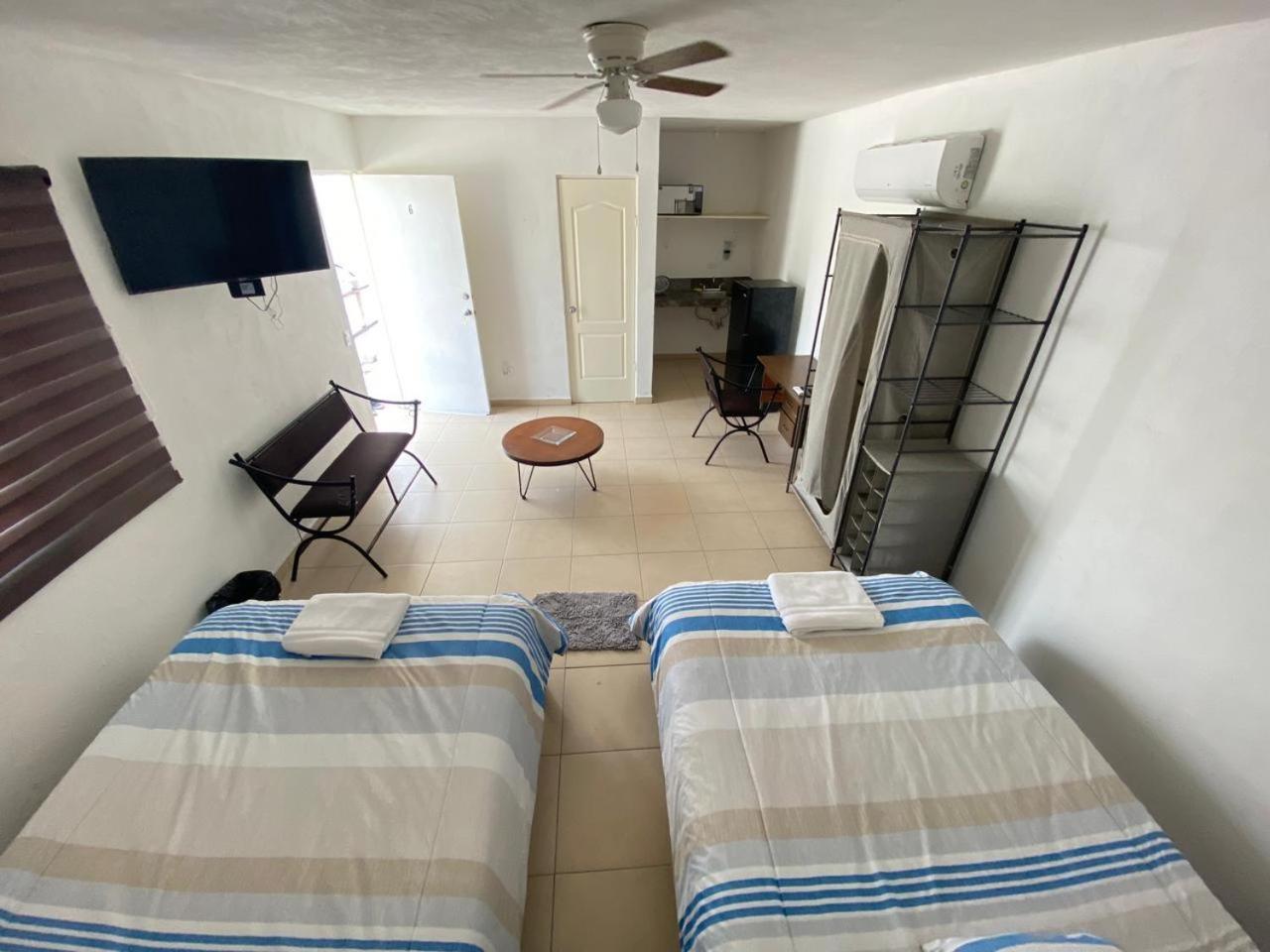 Homestay Amplios Alfa # 238 Monterrey